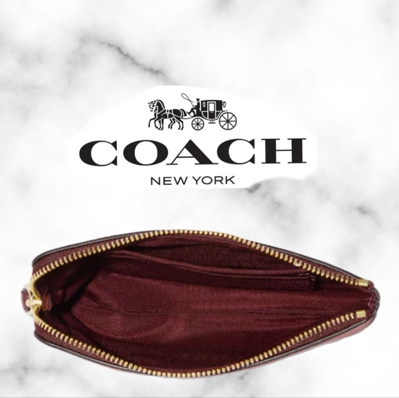 Coach Boxed Corner Zip Wristlet - Picture 2 of 4